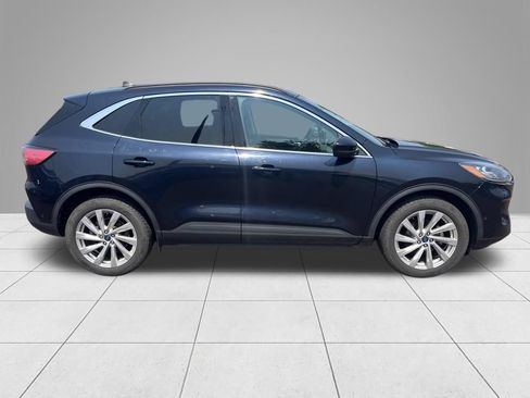 Used 2021 Ford Escape Titanium w/ Titanium Elite Package AWD/4WD image 8