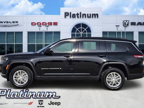 New 2025 Jeep Grand Cherokee L Laredo image 3