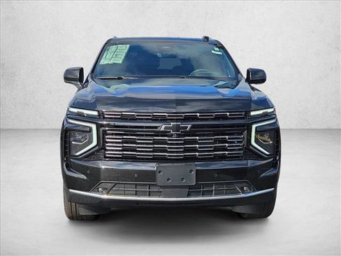 New 2026 Chevrolet Suburban High Country w/ LPO, Illumination Package RWD image 2