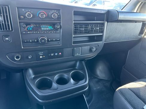 Used 2024 GMC Savana 2500 w/ Driver Convenience Package RWD image 21