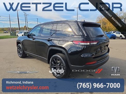 New 2025 Jeep Grand Cherokee Limited image 5