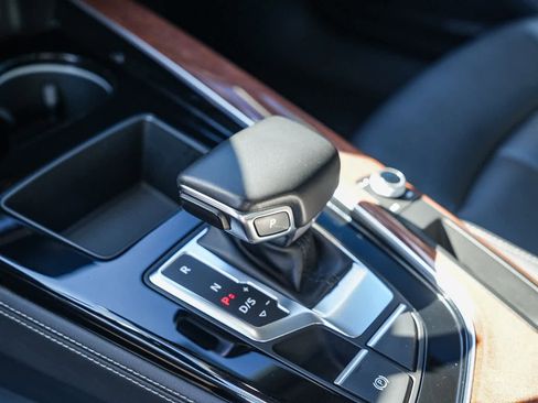 Used 2022 Audi A4 2.0T Premium Plus w/ Premium Plus Package image 13