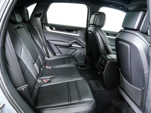 New 2026 Porsche Cayenne E-Hybrid image 24