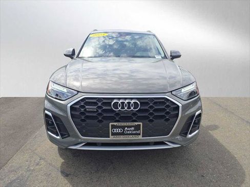 Used 2025 Audi Q5 2.0T Premium Plus w/ Premium Plus Package image 2