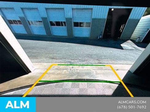 Used 2025 Volkswagen Atlas SE image 34