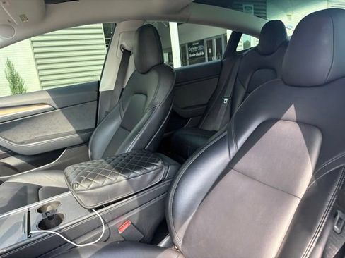 Used 2022 Tesla Model 3 Long Range AWD/4WD image 16