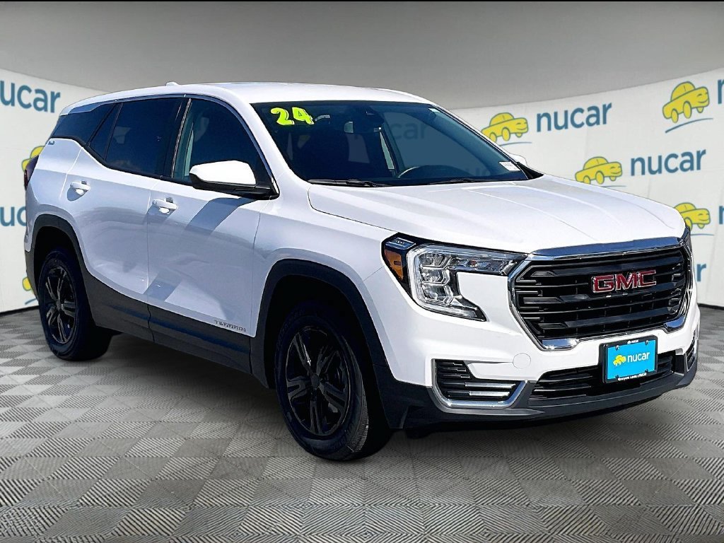 Used 2024 GMC Terrain SLE AWD/4WD image 1