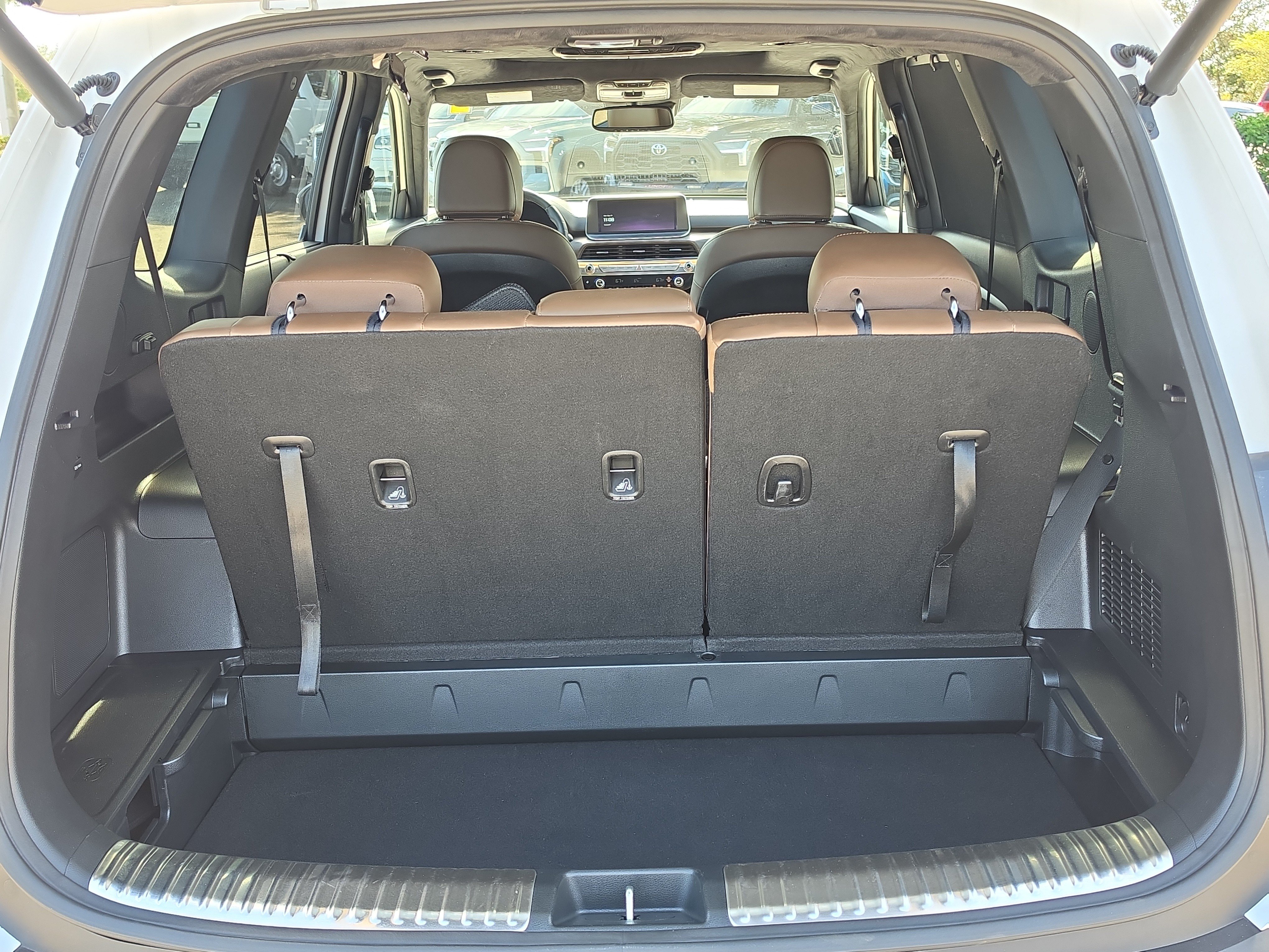 Certified 2022 Kia Telluride SX w/ SX Prestige Package AWD/4WD image 10