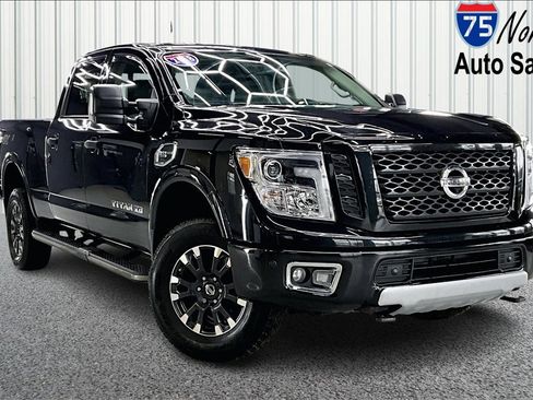 Used 2018 Nissan Titan PRO-4X image 1