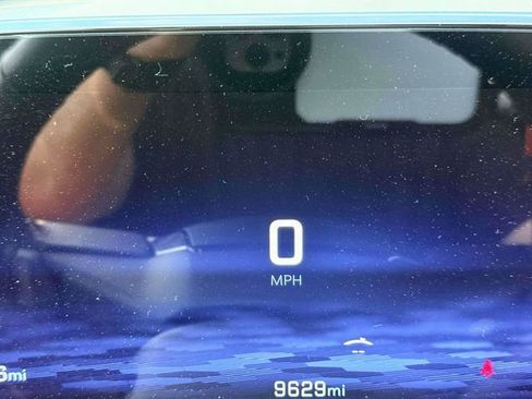 Used 2026 Chevrolet Equinox LT FWD image 21