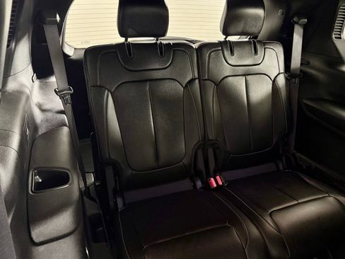 Used 2024 Jeep Grand Cherokee L Limited w/ Black Appearance Package image 40