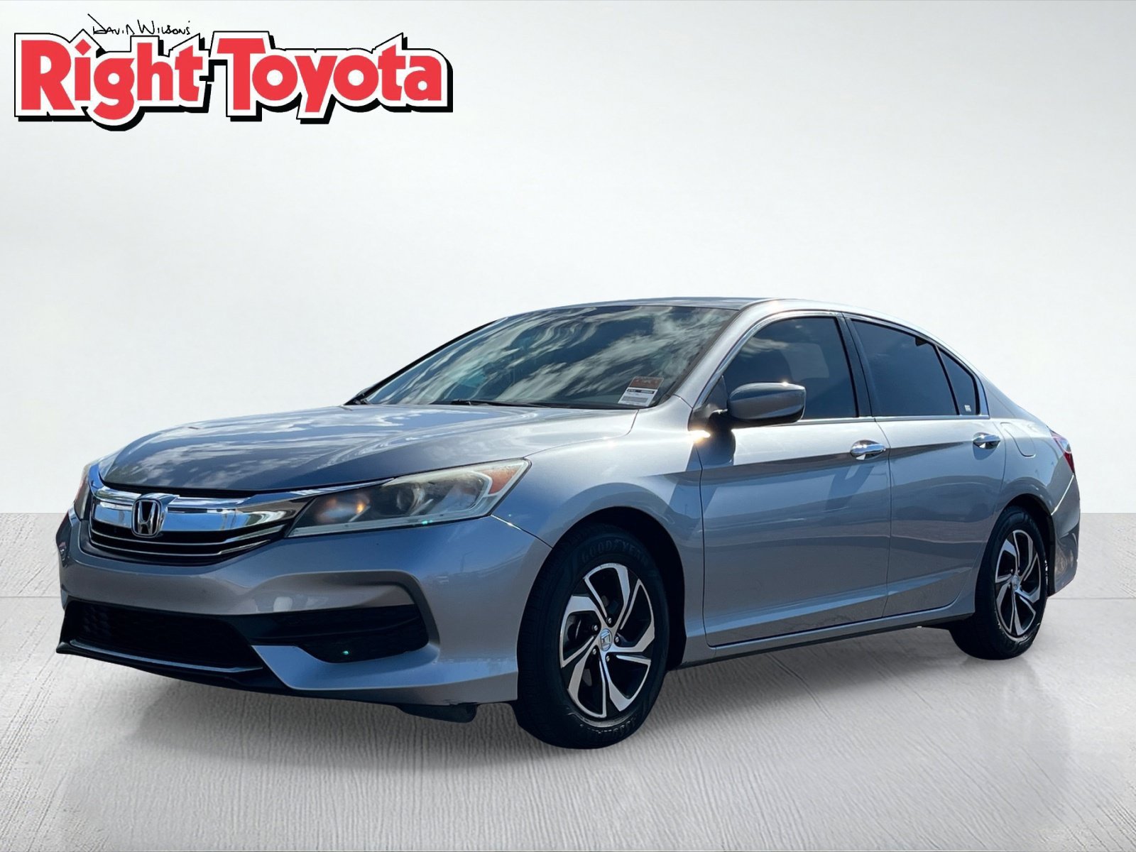 Used 2017 Honda Accord LX image 1