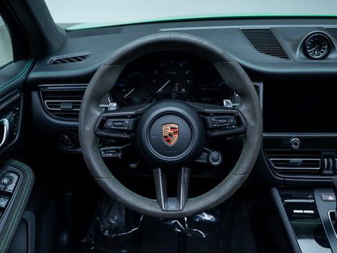 Used 2023 Porsche Macan GTS w/ GTS Sport Package AWD/4WD image 11