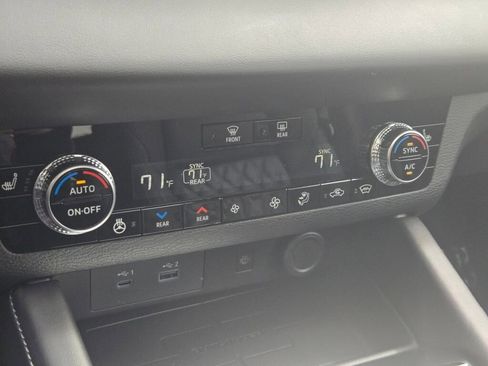 New 2025 Mitsubishi Outlander SEL AWD/4WD image 25