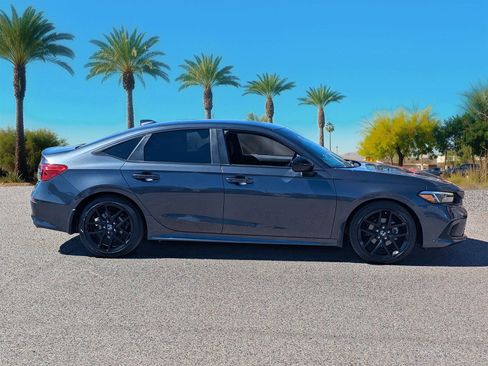 Used 2024 Honda Civic Sport image 6