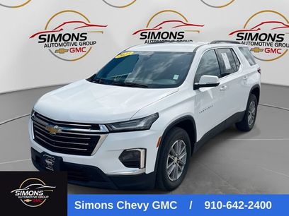 Used 2023 Chevrolet Traverse LT w/ Rear Camera Mirror Package