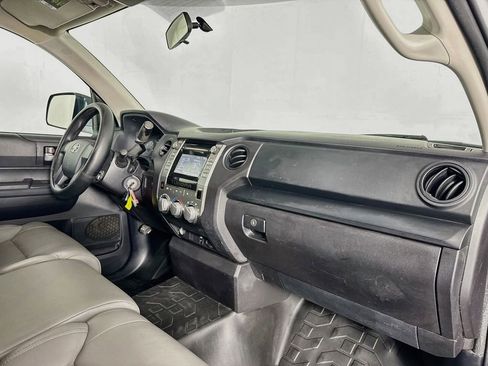 Used 2014 Toyota Tundra SR image 28