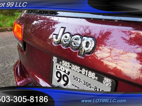 Used 2017 Jeep Grand Cherokee SRT AWD/4WD image 33