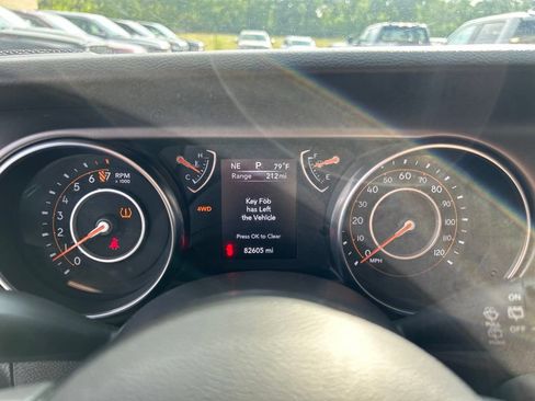 Used 2022 Jeep Wrangler Unlimited Sport AWD/4WD image 23