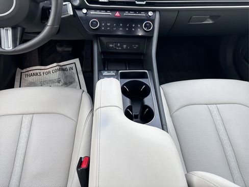 Used 2025 Hyundai Sonata Limited image 20