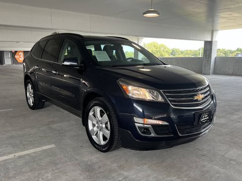 Used 2016 Chevrolet Traverse LT w/ Style and Technology Package AWD/4WD image 10