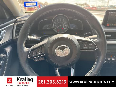 Used 2018 MAZDA MAZDA3 Touring image 17