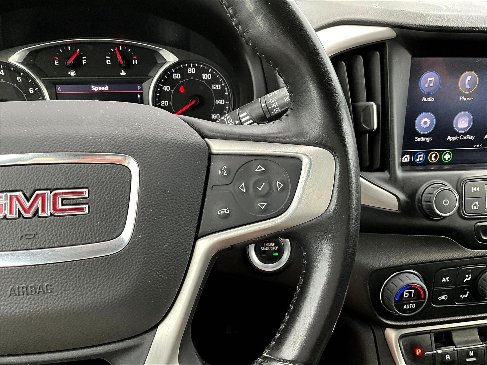 Used 2022 GMC Terrain SLT w/ LPO, 'HIT The Road' Package FWD image 12