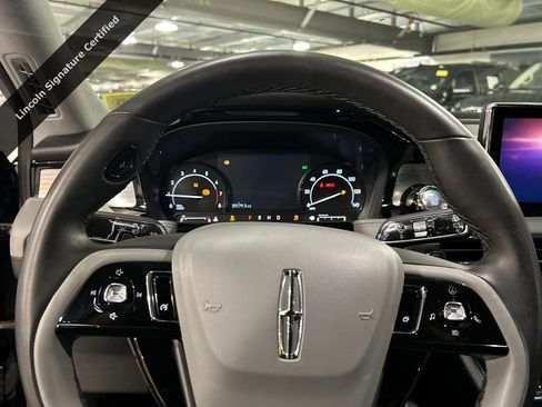 Certified 2022 Lincoln Corsair AWD w/ Equipment Group 101A image 11