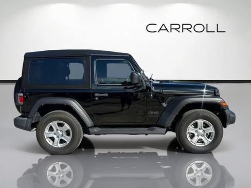 Used 2022 Jeep Wrangler Sport AWD/4WD image 2