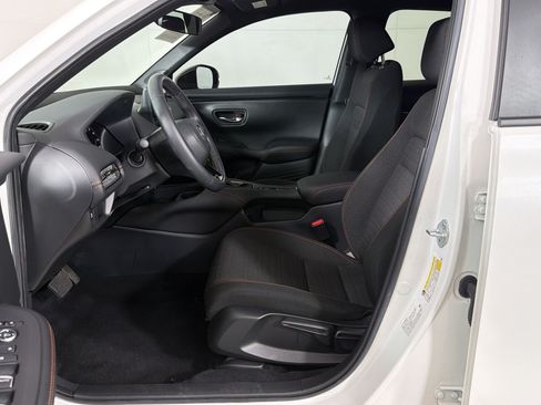 Certified 2024 Honda HR-V Sport image 5