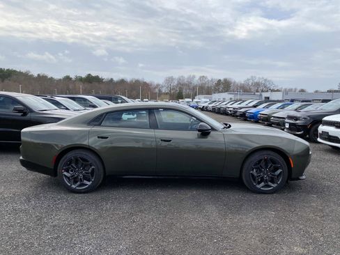 New 2026 Dodge Charger R/T AWD/4WD image 2