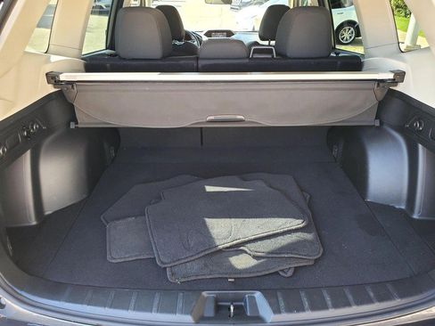 Used 2022 Subaru Forester Premium AWD/4WD image 17