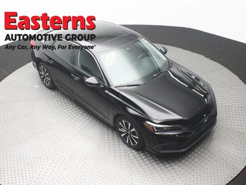 Used 2022 Honda Civic EX image 3