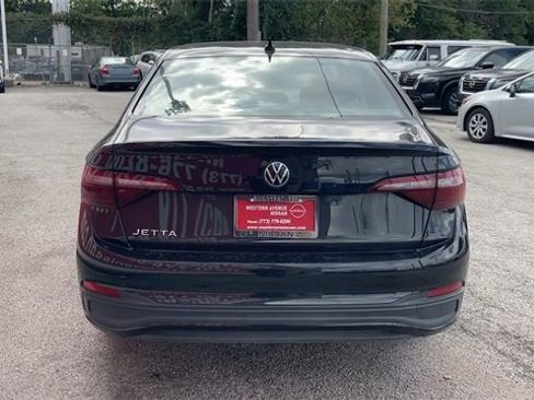 Used 2024 Volkswagen Jetta S image 4