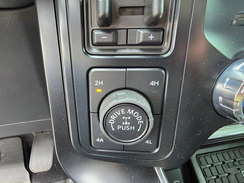 Used 2025 Ford F150 Raptor AWD/4WD image 22
