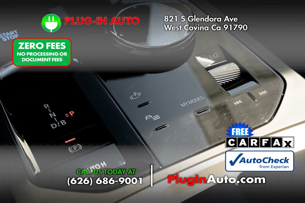 Used 2024 BMW iX xDrive50 AWD/4WD image 25