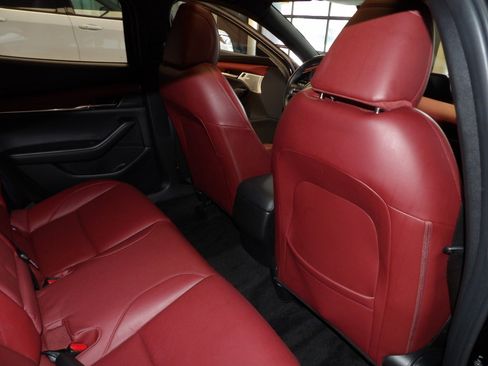 Used 2023 MAZDA MAZDA3 s image 17