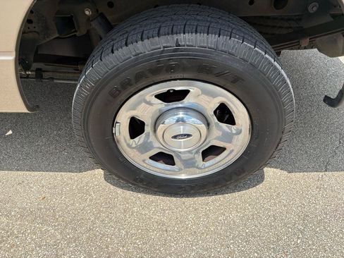 Used 2004 Ford F150 XLT RWD image 9