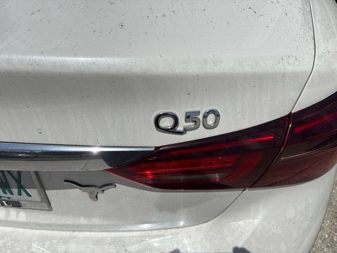 Used 2021 INFINITI Q50 Luxe w/ Seat & Sound Package RWD image 14