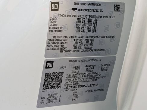 Used 2025 Chevrolet Silverado 1500 LT image 31