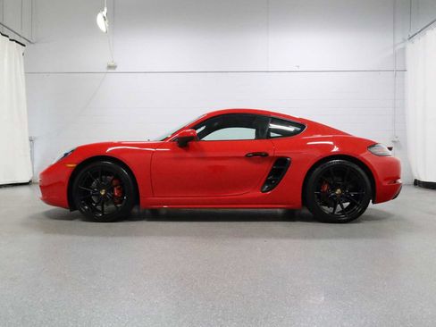 Certified 2018 Porsche 718 Cayman S RWD image 2