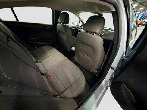 Used 2017 Chevrolet Cruze LT image 22