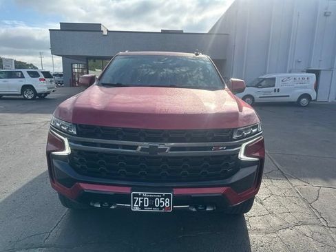 Used 2021 Chevrolet Suburban Z71 AWD/4WD image 2