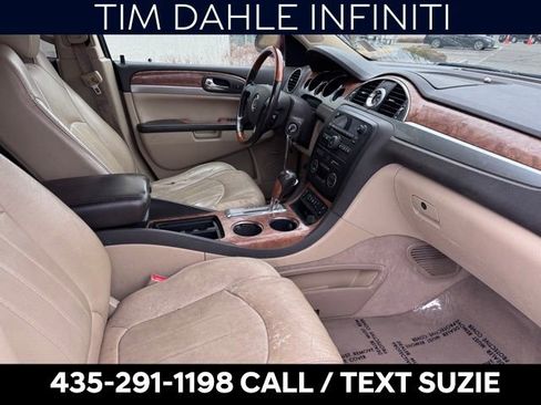 Used 2011 Buick Enclave CXL image 15