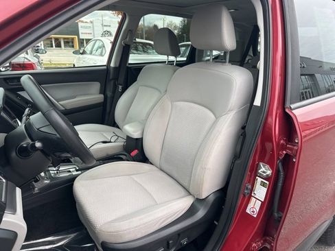 Used 2018 Subaru Forester 2.5i Premium image 9