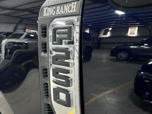Used 2025 Ford F250 King Ranch w/ FX4 Off-Road Package image 32