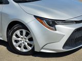 Used 2022 Toyota Corolla LE image 3