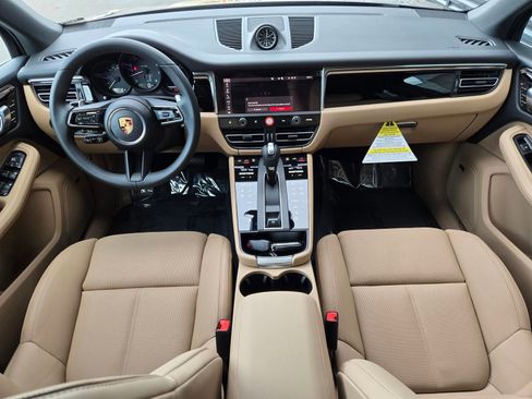New 2026 Porsche Macan AWD/4WD image 13