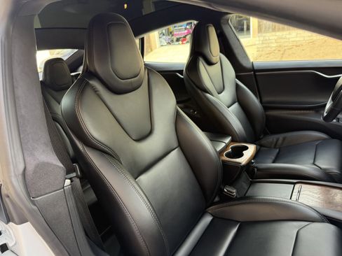Used 2019 Tesla Model S 100D image 12