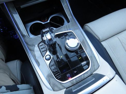 Used 2019 BMW X7 xDrive50i w/ Executive Package image 27